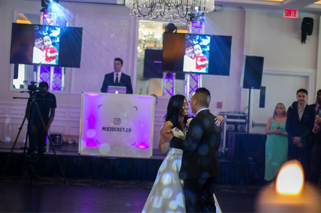 montreal dj wedding tv screens